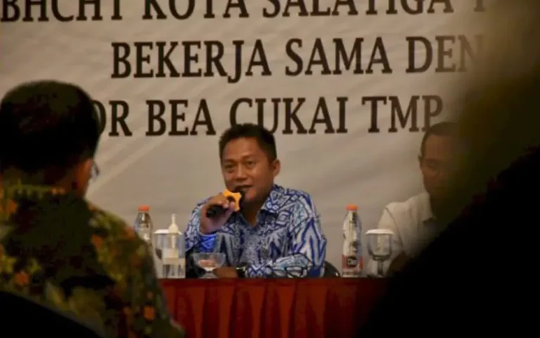 Pj Wali Kota Salatiga, Yasip Khasani, mengapresiasi penggunaan Dana Bagi Hasil Cukai Hasil Tembakau (DBHCHT) oleh Organisasi Perangkat Daerah (OPD) Kota Salatiga dengan realisasi anggaran tahun ini sebesar Rp10.688.511.000. Dari anggaran tersebut, sebagian besar dialokasikan untuk bidang kesehatan (64%), diikuti oleh bidang kesejahteraan masyarakat (26%) dan penegakan hukum (10%).