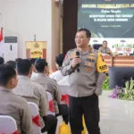 Irjen Pol Ahmad Luthfi, Kapolda Jateng, memperingatkan seluruh personel dan warga untuk tetap waspada terhadap lingkungan setempat, meskipun musim libur Lebaran sudah berakhir. Hal ini disebabkan oleh keberadaan sejumlah warga yang belum kembali ke tempat asalnya setelah liburan.