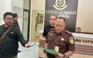 Kejaksaan Negeri (Kejari) Kota Salatiga telah menetapkan dua tersangka dalam kasus mafia tanah aset pemerintah di Kelurahan Ledok, Kecamatan Argomulyo, Kota Salatiga, Jawa Tengah (Jateng).
