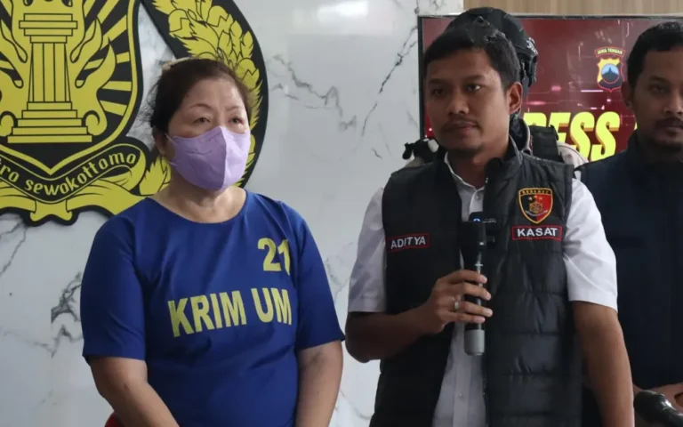 Djie Sanova Chandra (55), seorang warga Kota Semarang, mendapati dirinya harus berurusan dengan petugas Sat Reskrim Polres Semarang terkait kasus penipuan dan penggelapan sertifikat tanah yang dijadikan agunan pinjaman uang. Kasus ini terungkap setelah seorang warga Desa Lanjan, Sumowono, Kabupaten Semarang melaporkan perubahan nama pada sertifikat tanah yang dijadikan jaminan pinjaman pada 13 Oktober 2021.