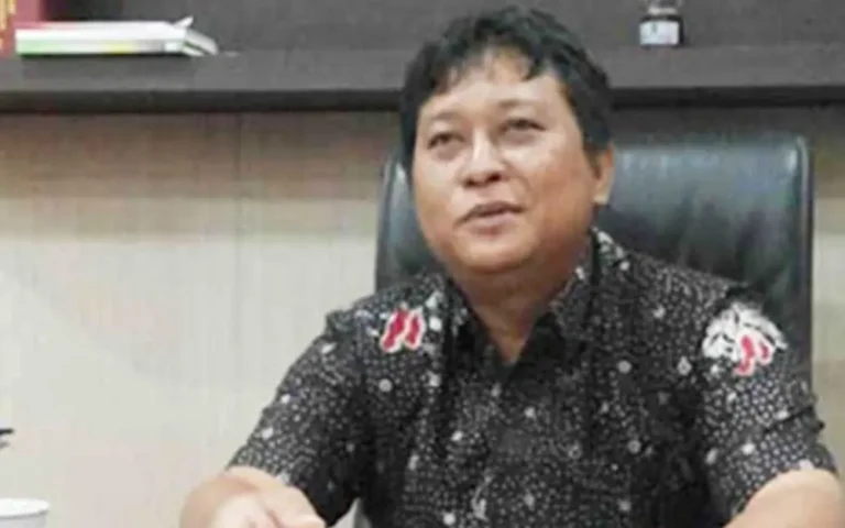 Jelang Pemilihan Wali Kota Semarang yang akan digelar pada November 2024, beberapa nama berpengaruh mulai mencuat sebagai bakal calon. Nama-nama seperti Kadalusman, Supriyadi, Iswar Aminudin, dan Soemarmo menjadi perbincangan utama di kalangan warga.