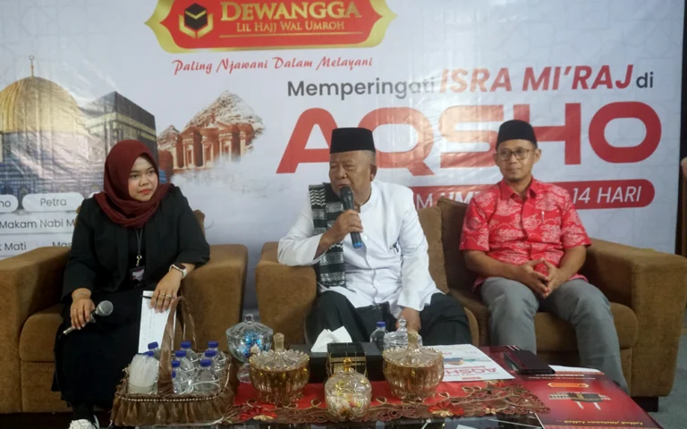 Isra Mi'raj, peristiwa penting dalam Islam yang terjadi pada malam ke-27 bulan Rajab, menjadi momen peluncuran Program Umroh Plus Aqso oleh PT. Dewangga Lil Hajj Wal Umroh. Program ini akan dimulai pada 25 Januari 2025, dengan perjalanan dari Indonesia menuju Yordania, Yerusalem, dan Arab Saudi selama 14 hari. P