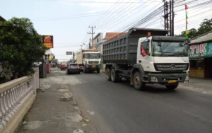 Pemerintah Kabupaten Semarang sedang mempersiapkan pembangunan Exit Tol Bergas, termasuk pelebaran ruas jalan Karangjati-Klepu sepanjang 1,6 kilometer untuk mengakomodir arus kendaraan dari dan menuju pintu tol tersebut. Jalur yang saat ini memiliki lebar 7 meter akan dilebarkan menjadi 10 meter, dengan titik pelebaran mulai dari samping Polsek Bergas hingga Desa Klepu.