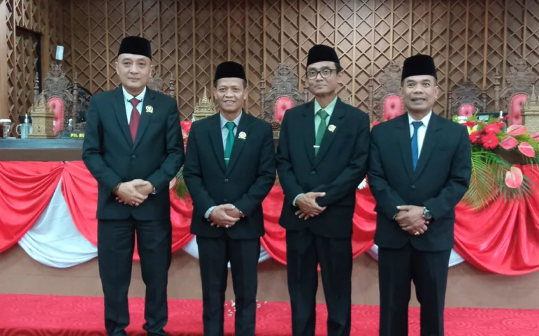Pucuk pimpinan DPRD Kabupaten Semarang periode 2024-2025 telah lengkap dengan dilantiknya Zainudin dari Partai Persatuan Pembangunan (PPP) sebagai Wakil Ketua DPRD. Zainudin resmi menjabat setelah mengucapkan sumpah jabatan di ruang rapat paripurna DPRD Kabupaten Semarang pada Rabu, 23 Oktober 2024.