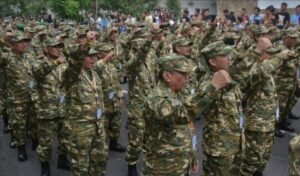 Wakil Wali Kota Salatiga, Nina Agustin, menghadiri retreat kepala daerah yang diselenggarakan di Akademi Militer, Magelang, Jawa Tengah. Kegiatan ini bertujuan untuk menyelaraskan visi dan misi antara pemerintah pusat dan daerah agar program-program yang dicanangkan dapat berjalan sukses.