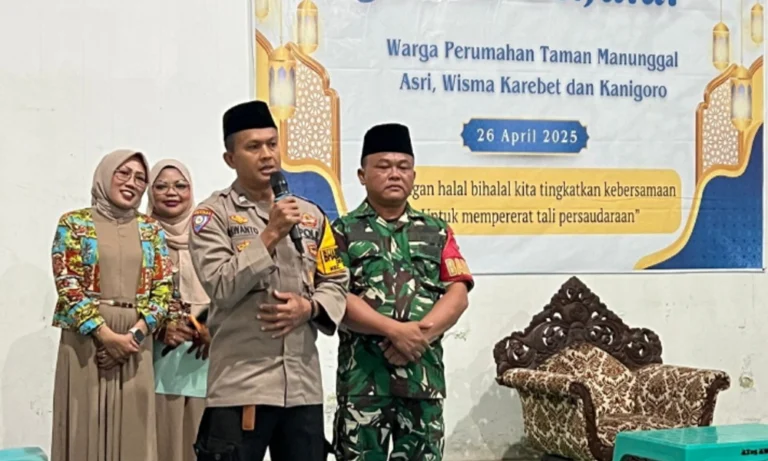 Puluhan warga di Perumahan Taman Manunggal Asri, Perum Karebet, dan Perum Kanigoro Tugu Bener mengikuti acara Halalbihalal pada Sabtu malam, 26 April 2025, yang dihadiri oleh anggota Bhabinkamtibmas Desa Bener Aiptu Much Ihwanto dan Babinsa Sertu Ribut. Kegiatan tersebut bertujuan untuk mempererat tali silaturahmi dan juga memberikan pesan-pesan kamtibmas, dengan harapan menciptakan lingkungan yang aman dan kondusif.