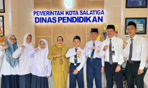 Empat siswa SMP Ruq Al Falah Salatiga melakukan audiensi dan memohon doa restu kepada Kepala Dinas Pendidikan Kota Salatiga, Nunuk Dartini, S.Pd., M.Si di kantor dinas pada Senin, 27 Mei 2025, sebelum keberangkatan mereka mengikuti Kompetisi Inovasi Internasional WYIE (World Young Inventors Exhibition) di Kuala Lumpur, Malaysia, yang berlangsung dari 27 Mei hingga 2 Juni 2025.