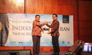 Kota Salatiga berhasil meraih predikat Kota Toleran peringkat pertama tahun 2024 versi Setara Institute. Penghargaan ini diterima langsung oleh Wali Kota Salatiga, dr. Robby Hernawan, dalam acara yang digelar di Hotel Bidakara, Jakarta, pada Selasa, 27 Mei 2025. Capaian ini diberikan karena konsistensi Salatiga dalam menjaga nilai-nilai toleransi dan selalu masuk tiga besar Indeks Kota Toleran selama delapan tahun berturut-turut.