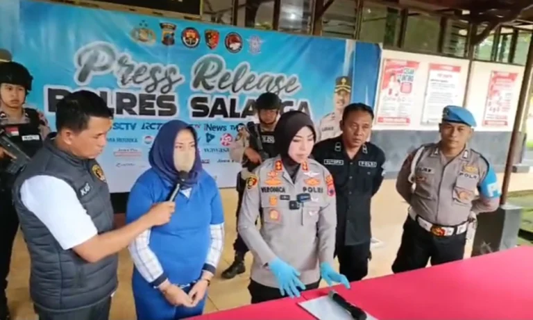Latifah, seorang developer perumahan di Cluster Nirwana dan Perum Kenanga, Tingkir Lor, Kecamatan Tingkir, Kota Salatiga, dilaporkan ke polisi karena diduga menipu konsumennya dengan tidak menyerahkan sertifikat rumah meski pembayaran telah lunas. Kasus ini menimpa warga yang membeli rumah darinya, dan dilaporkan terjadi sejak Rabu, 22 April 2022.