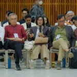 Dialog Civitas Academica Universitas Kristen Satya Wacana (UKSW) bersama Pembina Yayasan Perguruan Tinggi Kristen Satya Wacana (YPTKSW) digelar sebagai wadah aspirasi dan refleksi di Balairung UKSW pada Rabu sore, 4 Juni 2025. Acara ini dipimpin oleh Wakil Ketua Pembina YPTKSW, Pendeta Dr. Alfred Y.R. Anggui, dan dihadiri berbagai unsur sivitas akademika UKSW.