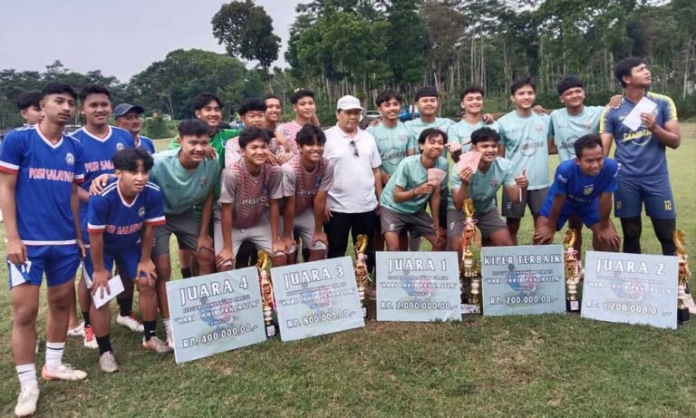 Festival Tendangan Pinalti diselenggarakan oleh Pemerintah Desa Bener, Kecamatan Tengaran, Kabupaten Semarang, pada Minggu, 1 Juni 2025, untuk memperingati Hari Lahir Pancasila dengan cara yang unik dan berbeda. Kegiatan ini diikuti oleh 44 tim sepakbola dari berbagai daerah di Jawa Tengah seperti Salatiga, Ungaran, Semarang, Temanggung, dan Magelang. B