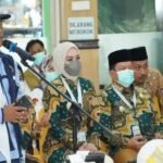 Pemerintah Kota Salatiga menjemput secara langsung jemaah haji asal Salatiga yang tiba di Tanah Air melalui Asrama Haji Donohudan, Boyolali, pada Senin (23/6/2025) sebagai bentuk penghormatan dan kepedulian kepada masyarakat yang telah menyelesaikan ibadah haji.