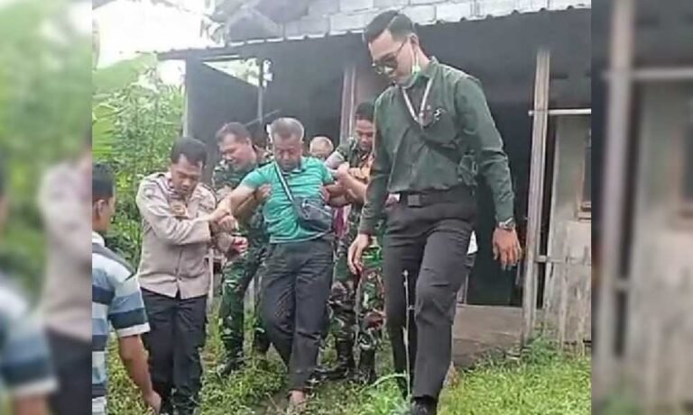 Sejumlah pedagang di Jalan Merak, Kelurahan Mangunsari, Kecamatan Sidomukti, Kota Salatiga, Jawa Tengah, diresahkan oleh tindakan perusakan puluhan media promosi (MMT) oleh seorang ODGJ bernama Mukminin pada Selasa dini hari, 8 Juli 2025.