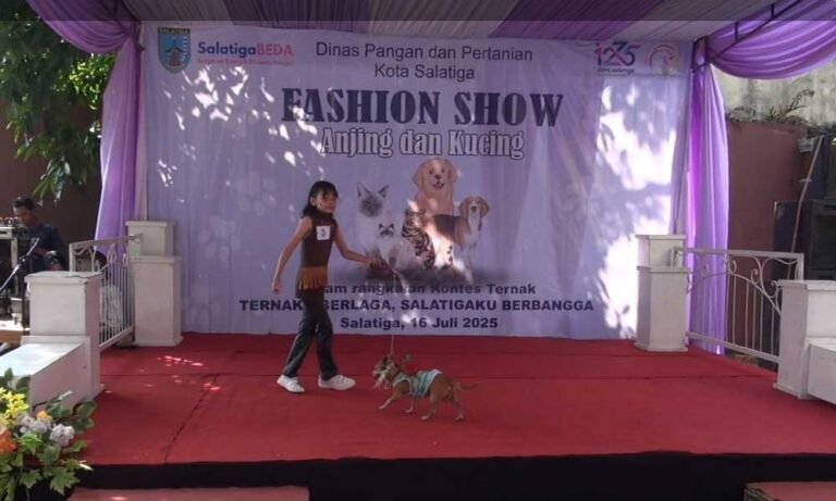 Untuk memeriahkan Hari Jadi ke-1275 Kota Salatiga, Dinas Pangan dan Pertanian (Dispangtan) menggelar Kontes Hewan Kesayangan dan Ternak di Puskeswan dan RPH Kota Salatiga selama dua hari, yakni pada 16–17 Juli 2025. Kegiatan ini diikuti oleh peternak lokal, komunitas pecinta hewan, dan masyarakat umum dari Kota Salatiga.