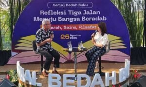 Kantor Perwakilan Bank Indonesia Provinsi Jawa Tengah menggelar Serial Bedah Buku seri kedua bertema Refleksi Tiga Jalan Menuju Bangsa Beradab di Kopi Nako, Kota Semarang, Selasa (26/8/2025), dengan menghadirkan buku 1830 karya Melissa Sunjaya bersama sejarawan Peter Carey.