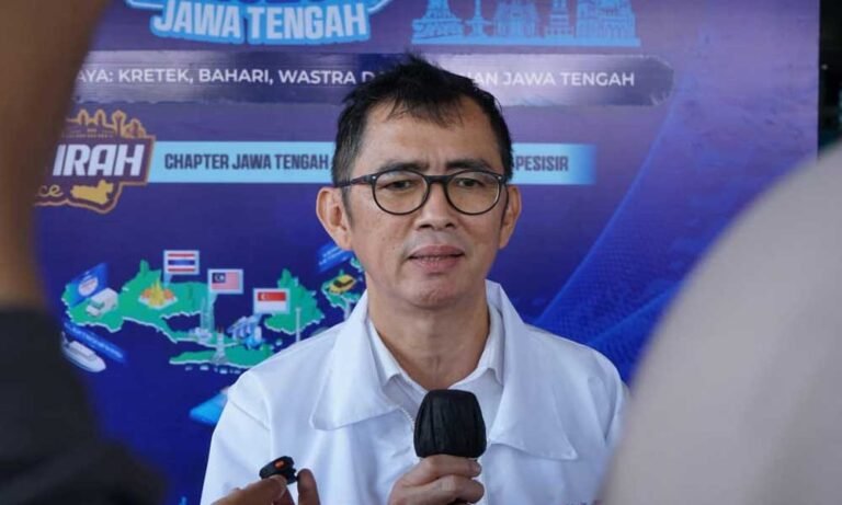 Bank Indonesia Jawa Tengah memperkenalkan inovasi baru dalam sistem pembayaran digital melalui program “QRIS Society LPG Channel” yang diluncurkan pada puncak Pekan QRIS Nasional (PQN) 2025 di Kantor Perwakilan BI Jawa Tengah, Minggu (17/8), dengan tujuan memperluas ekosistem pembayaran digital hingga sektor kebutuhan energi rumah tangga.