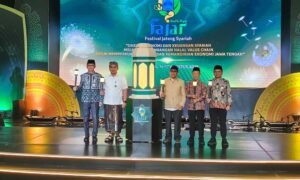 Wakil Gubernur Jateng, Kepala Bank Indonesia Perwakilan Jateng, Ketua MUI Jateng Membuka Fajar 2025
