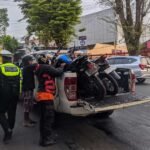 Kecelakaan lalu lintas kategori ringan terjadi di Jalan Jenderal Sudirman, Simpang Empat Mrican, Kelurahan Gendongan, Kecamatan Tingkir, Kota Salatiga, Rabu (13/8/2025) sore, melibatkan sepeda motor Yamaha Byson B-3445-BZA yang dikendarai Moh Faizal (18), warga Sumenep, dan Honda Vario B-6329-CZL yang dikendarai Deka Lucky Kusumo Aji (24), warga Tingkir Lor.