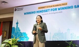 PLN Icon Plus menyelenggarakan ICONNET Virtual Academy bertema Winning Mindset for Winning Sales di Grand Mercure Yogyakarta pada 25–26 Agustus 2025, diikuti puluhan peserta dari berbagai regional dan unit kerja di seluruh Indonesia. Kegiatan ini dihadiri langsung oleh Direktur Niaga dan Pemasaran PLN Icon Plus, Joice Lanny Wantania, serta jajaran manajemen, dengan tujuan memperkuat daya saing ICONNET melalui standarisasi produk, program kerja, dan proses bisnis layanan ritel.