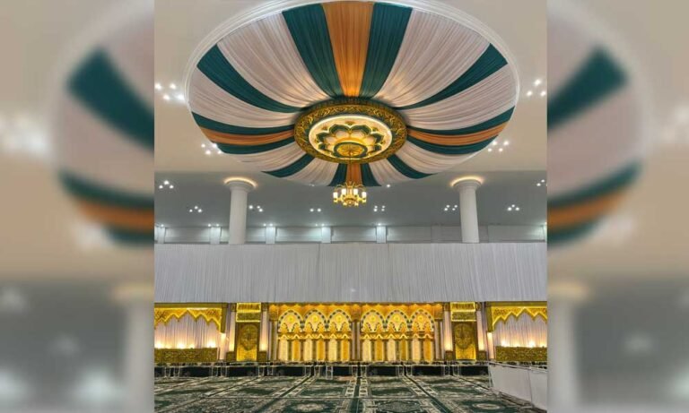 Ribuan jamaah dari Jawa Tengah, Jawa Timur, dan berbagai wilayah diperkirakan akan memadati Haul Akbar Al Fithrah Semarang yang digelar pada Ahad pagi (10/8/2025) di Pondok Pesantren Assalafi Al Fithrah, Jalan Prof Soeharso No. 99, Tembalang, sebagai bentuk silaturahim para santri, alumni, dan masyarakat yang memiliki ikatan batin dengan pesantren.