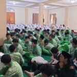 SMPIT Nidaul Hikmah Salatiga meluncurkan program "Sehari Berbahasa Jawa" pada Kamis (7/9) di Aula Sekolah yang dihadiri seluruh siswa, guru, dan tenaga kependidikan sebagai upaya melestarikan budaya Jawa melalui penggunaan bahasa daerah di lingkungan pendidikan. Kepala Sekolah Imam Wijayanto menjelaskan program ini bertujuan menanamkan kecintaan terhadap bahasa Jawa sebagai identitas budaya sekaligus sarana pembentukan karakter, dimana seluruh aktivitas sekolah hari itu menggunakan bahasa Jawa dengan berbagai tingkat kesopanan (ngoko, madya, krama).