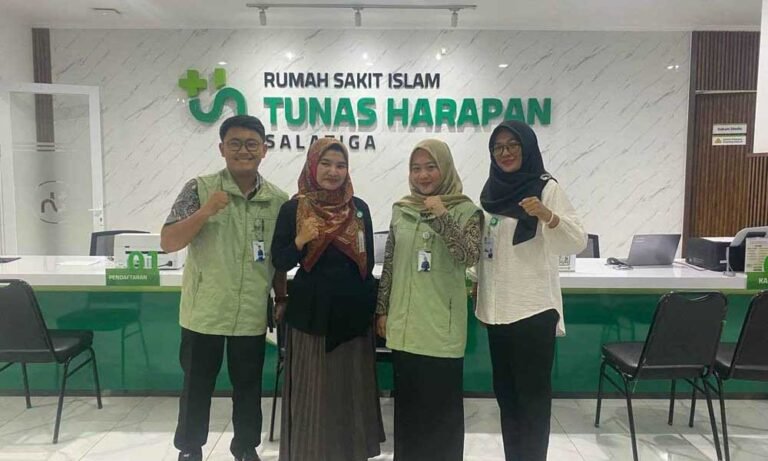 RSI Tunas Harapan resmi bekerja sama dengan BPJS Kesehatan Cabang Ungaran sejak 1 Juli 2025 di Jalan Soekarno Hatta No. 104, Salatiga. Kerja sama ini dilakukan untuk mendukung layanan Program JKN. Setelah proses kredensialing, rumah sakit dinyatakan layak dan siap melayani pasien JKN dengan mutu pelayanan paripurna.