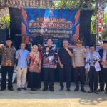 Untuk meningkatkan penjualan dan memberdayakan pelaku UMKM di Kecamatan Tengaran, Camat Tengaran Sri Sulistyorini meluncurkan aplikasi sistem informasi “LAPAK KITA” (Layanan Pemberdayaan Ekonomi UMKM Kreatif, Inovatif, Terampil, dan Amanah) pada Sabtu, 2 Agustus 2025 di wilayah Kecamatan Tengaran. Aplikasi ini dibuat untuk menyediakan data akurat dan menjadi wadah kolaborasi antara pemerintah, pelaku usaha, akademisi, media, dan masyarakat dalam mendukung pengembangan UMKM.