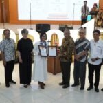 Universitas Kristen Satya Wacana (UKSW) Salatiga berhasil masuk 10 besar Perguruan Tinggi Swasta terbaik Indonesia dan peringkat 2.994 dunia dalam pemeringkatan Webometrics edisi Juli 2025, seperti diumumkan melalui siaran pers Rektor UKSW Profesor Intiyas Utami pada Jumat (8/8/2025). Pencapaian ini menunjukkan bahwa kampus multikultural di Salatiga ini mampu bersaing di tingkat internasional melalui kualitas akademik, kolaborasi global, dan inovasi digital, meski berlokasi di luar pusat metropolitan.