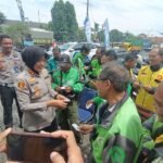 Satlantas Polres Semarang menggelar layanan servis motor gratis bagi 50 driver ojol di Benteng Willem II, Ungaran, Kamis–Jumat (18–19/9/2025). Kegiatan dipimpin Kapolres AKBP Ratna Quratul Ainy ini bertujuan meningkatkan keselamatan berkendara. Selain servis ringan dan ganti oli, peserta juga mendapat voucher belanja.