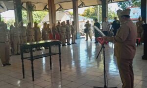 Rudibdo, Kepala BKUD Kabupaten Semarang, resmi dilantik sebagai Penjabat Sekda oleh Bupati Ngesti Nugraha di Pendopo Rumah Dinas, Senin (1/9/2025). Penunjukan ini dilakukan setelah Sekda sebelumnya purna tugas. Rudibdo diminta menjaga kondusivitas daerah dan segera menyiapkan RAPBD 2026 melalui koordinasi lintas pihak.