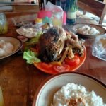 Pemerintah Kota Salatiga mengangkat kuliner heritage sebagai daya tarik wisata utama dengan promosi gencar di media sosial dan event nasional. Kepala Disbudpar Henni Mulyani menekankan kekuatan kuliner serta budaya lokal. Program ini berlangsung di Salatiga sejak awal Oktober 2025 untuk meningkatkan kunjungan wisata melalui festival, promosi, dan paket wisata.