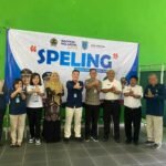 Pemerintah Provinsi Jawa Tengah menggelar program Speling Melesat di Kantor Kelurahan Salatiga, Selasa (15/10/2025), guna mendekatkan layanan kesehatan spesialistik kepada masyarakat. Kegiatan ini melibatkan Dinas Kesehatan, RS Paru dr. Ario Wirawan, dan BPJS Kesehatan yang menyediakan layanan pemeriksaan, edukasi, serta BPJS Keliling untuk administrasi peserta JKN.