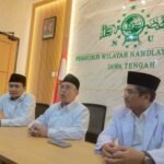 PWNU Jawa Tengah menginisiasi program pelatihan arsitektur dan infrastruktur pesantren pasca tragedi ambruknya Masjid Ponpes Al Khoziny Sidoarjo, Senin, 29 September 2025. Dipimpin KH. Ahmad Zaki Fuad, kegiatan ini digelar di Semarang pada 13 Oktober 2025 untuk meningkatkan kesadaran konstruksi aman bagi pesantren melalui pendampingan dan asesmen teknis.