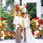 Hotel bintang 4 di Jalan Jenderal Sudirman, Salatiga, menggelar Wedding Showcase bertema intimate pada 7 Oktober 2025. Acara ini menampilkan konsep pernikahan sederhana namun bermakna, dengan dekorasi elegan dan suasana hangat. Tujuannya memberi inspirasi pasangan calon pengantin akan makna pernikahan yang personal dan berkesan.
