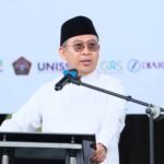Ketua PWNU Jawa Tengah KH Abdul Ghaffar Rozin menyambut baik kebijakan pemerintah yang memperbolehkan umrah mandiri sesuai UU No.14 Tahun 2025. Dalam keterangannya, Senin (27/10/2025), ia menilai aturan ini perlu pengawasan jelas agar pelayanan jemaah tetap terjamin dan perjalanan ibadah berjalan aman serta fleksibel.