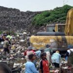 Dinas Lingkungan Hidup (DLH) Kota Salatiga mencatat 98,36 persen sampah di kota tersebut telah terkelola pada 2024. Kepala DLH, Yunus Juniadi, menjelaskan bahwa meski terkendali, 1,64 persen sampah masih bocor ke lingkungan. DLH mengoptimalkan 109 bank sampah untuk edukasi dan pengelolaan berbasis masyarakat.