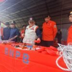 Menjelang puncak musim hujan, sejumlah wilayah di Kabupaten Semarang seperti Banyubiru, Getasan, Sumowono, dan Suruh ditetapkan sebagai daerah rawan bencana. Bupati Ngesti Nugraha mengimbau warga meningkatkan kewaspadaan. Pemkab bersama BPBD, TNI, Polri, dan Basarnas menyiagakan personel serta perlengkapan tanggap darurat.