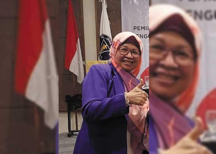 drg Nunung Setyowati terpilih sebagai Ketua Persatuan Dokter Gigi Indonesia (PDGI) Cabang Kota Salatiga dalam Muscab di RM Joglo Rini, Sabtu (25/10/2025). Ia menggantikan drg Budi Wibowo Sp.Ortho dan berkomitmen memperkuat profesionalisme PDGI melalui edukasi, pelayanan, dan pengawasan kesehatan gigi masyarakat.