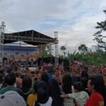 Dinas Pangan dan Pertanian Kota Salatiga bersama Kelurahan Noborejo menggelar Gerakan Pangan Murah dan Gerakan Masyarakat Hidup Sehat di Lapangan Brajan, Sabtu (8/11/2025). Kegiatan yang mencatat transaksi Rp52,5 juta ini bertujuan memperkuat ekonomi lokal, menjaga stabilitas pangan, dan meningkatkan kesehatan war