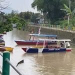 Warga Desa Bejalen, Kecamatan Ambarawa, Kabupaten Semarang, meminta pemerintah segera menormalisasi Sungai Panjang yang mengalami pendangkalan akibat sedimentasi dan sampah. Kondisi ini memicu banjir dan merendam lahan pertanian hingga lima hektare, menyebabkan gagal panen. Warga berharap perbaikan dilakukan sepanjang dua kilometer aliran sungai.