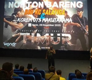 Danrem 073/Makutarama Kolonel Arm Ezra Nathanael menghadiri nonton bareng film Timur bersama BNI. Kegiatan ini digelar di Bioskop Sams Studio Blotongan, Salatiga, Jawa Tengah, pada Selasa, 30 Desember 2025. Acara bertujuan menumbuhkan nilai nasionalisme, kebersamaan, dan sinergi TNI–BNI melalui pesan moral film bertema pengabdian prajurit.