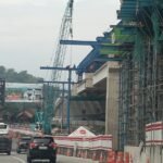 IKK Kabupaten Semarang tercatat tertinggi di Jawa Tengah pada 2025, mencapai 105,94 persen. Lin Purwati dari BPS menjelaskan kondisi ini disebabkan tingginya harga sewa alat berat dan jasa konstruksi. Data diumumkan Kamis (11/12/2025) di Ungaran untuk menggambarkan kebutuhan dukungan sektor konstruksi yang terus berkembang.