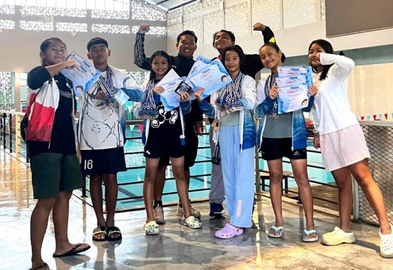 Great Warrior Swimming Club Ungaran meraih prestasi gemilang dengan mengoleksi 48 medali dan finis runner-up. Klub asal Ungaran ini tampil dominan di Kejuaraan Renang Pemula Jateng Open 2025 yang digelar di Kolam Renang Tirta Sekar UNNES, berkat pembinaan atlet pemula dan manajemen latihan profesional.