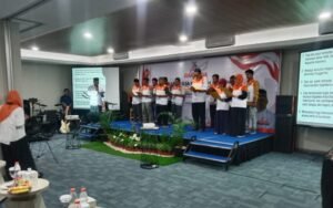 DPD PKS Kota Salatiga melakukan penguatan internal melalui perekrutan relawan dan kader menyambut pemilu mendatang. Kegiatan ini dilaksanakan di Salatiga pada Rapat Kerja Daerah, Minggu (21/12/2025), untuk memperkuat struktur, kaderisasi, dan pelayanan publik secara berkelanjutan melalui pembentukan serta optimalisasi empat DPC.