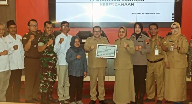 Pemerintah Kabupaten Semarang menyalurkan bantuan kebencanaan senilai Rp524 juta. Bantuan disiapkan Pemkab Semarang untuk korban bencana di Banjarnegara, Cilacap, dan sejumlah wilayah Sumatera, disampaikan di Ungaran pada Senin, 29 Desember 2025. Penyaluran dilakukan melalui pengiriman barang dan transfer tunai guna meringankan kebutuhan korban.