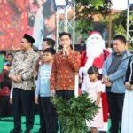 Sekitar 5.000 umat Kristiani mengikuti Natal bersama di Lapangan Pancasila, Salatiga. Acara ini dihadiri Wakil Presiden RI Gibran Rakabuming Raka di Kota Salatiga pada Kamis, 25 Desember 2025. Kegiatan digelar untuk mempererat kebersamaan dan membawa pesan damai, dengan doa, sukacita ibadah, serta pembagian kado Natal kepada anak-anak.