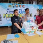 Kasus penelantaran bayi lima hari terungkap setelah Polres Salatiga mengamankan sepasang mahasiswa pelaku. Peristiwa itu terjadi di Panti Asuhan Salib Putih, Kota Salatiga, Januari 2026, dipicu rasa takut dan malu. Polisi mengungkap kasus melalui laporan warga, penyelidikan, dan pendekatan restorative justice.