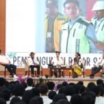 Wakil Presiden Gibran Rakabuming Raka mengajak mahasiswa UKSW mengunjungi IKN untuk membuktikan isu kota hantu tidak benar. Ajakan disampaikan di Salatiga, Senin (26/1/2026). Gibran menegaskan pembangunan eksekutif rampung, ASN sudah berkantor, dan pemerintah siap pindah 2028 untuk mendorong semangat pembangunan nasional dan klarifikasi hoaks.