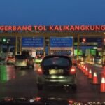 PT Jasamarga Semarang–Batang memastikan penyesuaian tarif Tol Semarang–Batang akan segera diberlakukan setelah sosialisasi selesai. Kebijakan ini melibatkan JSB dan pemangku kepentingan, berlaku di ruas Semarang–Batang pada 2026, dilakukan karena penambahan investasi, serta diterapkan melalui evaluasi BPKP dengan komitmen peningkatan layanan dan standar pelayanan minimal jalan tol.
