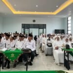 Sebanyak 214 Calon Jemaah Haji (CJH) Kota Salatiga mengikuti pembukaan Bimbingan Manasik Haji Terintegrasi 2026. Kegiatan dibuka Kepala Kementerian Haji dan Umroh Salatiga, Hj. Fuadah Maria Ulfa, di Kantor Kemenhaj Salatiga, Senin (10/2/2026). Manasik digelar untuk membekali pemahaman ibadah dan kesiapan teknis melalui pelatihan lima hari di tiga lokasi berbeda.